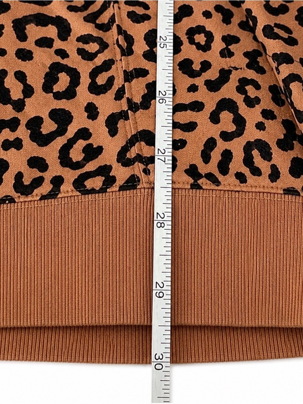 EUC Torrid Ultra Soft Fleece Crew Neck Leopard Print Sweatshirt Women's SZ 0 (L) - Picture 12 of 13